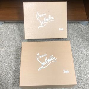 1️⃣Christian Louboutin LEFT‼️
